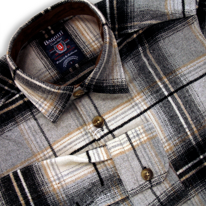Chemise à carreaux bleue et beige