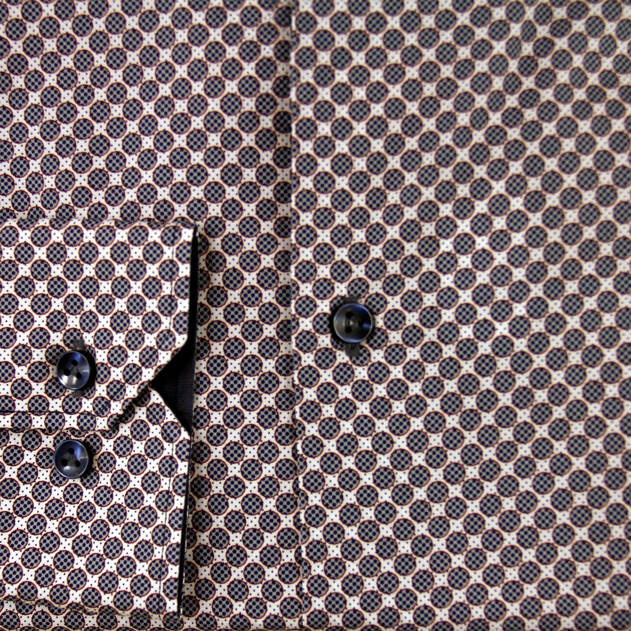 Chemise imprimée formelle noire et blanche